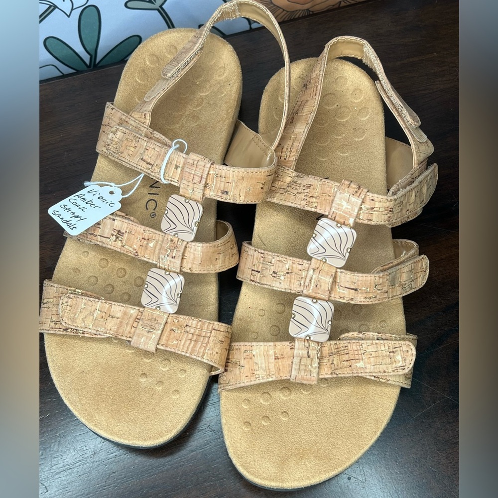 Vionic Amber Sandals with Tan Straps Size 10W
